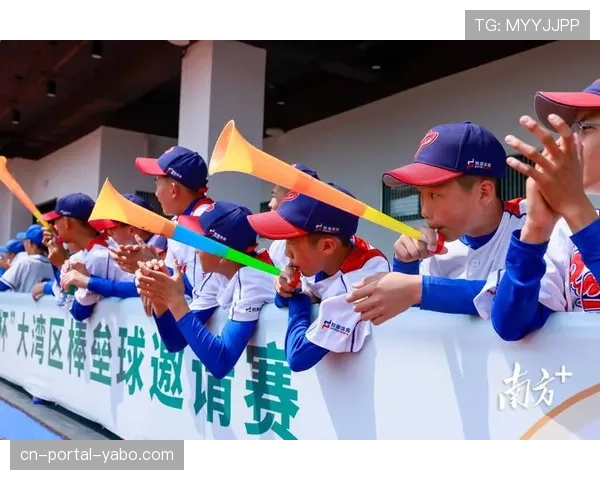 中山国际棒垒球中心加速配套设施建设，“熊猫里商业体育休闲中心”8月投入使用