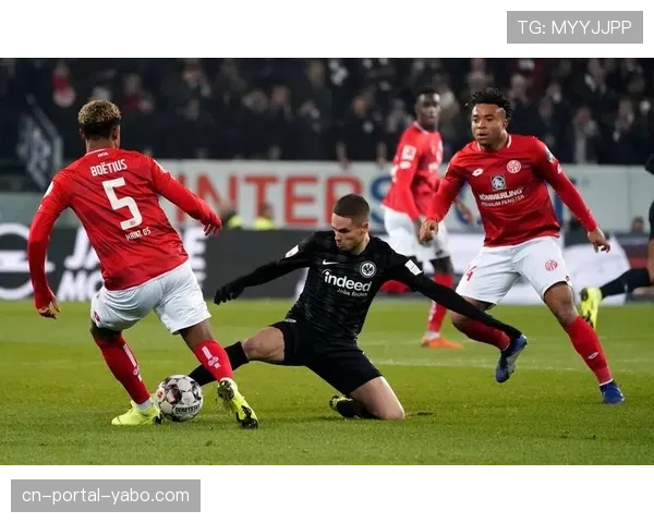 沃尔夫斯堡2-1战胜美因茨，取得换帅后首胜